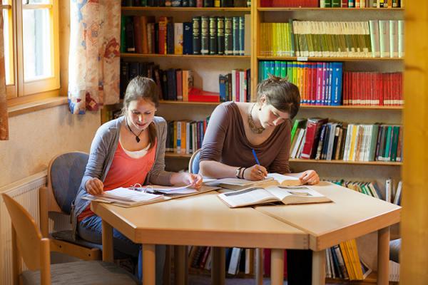 Die Bibliothek der Klostermühle